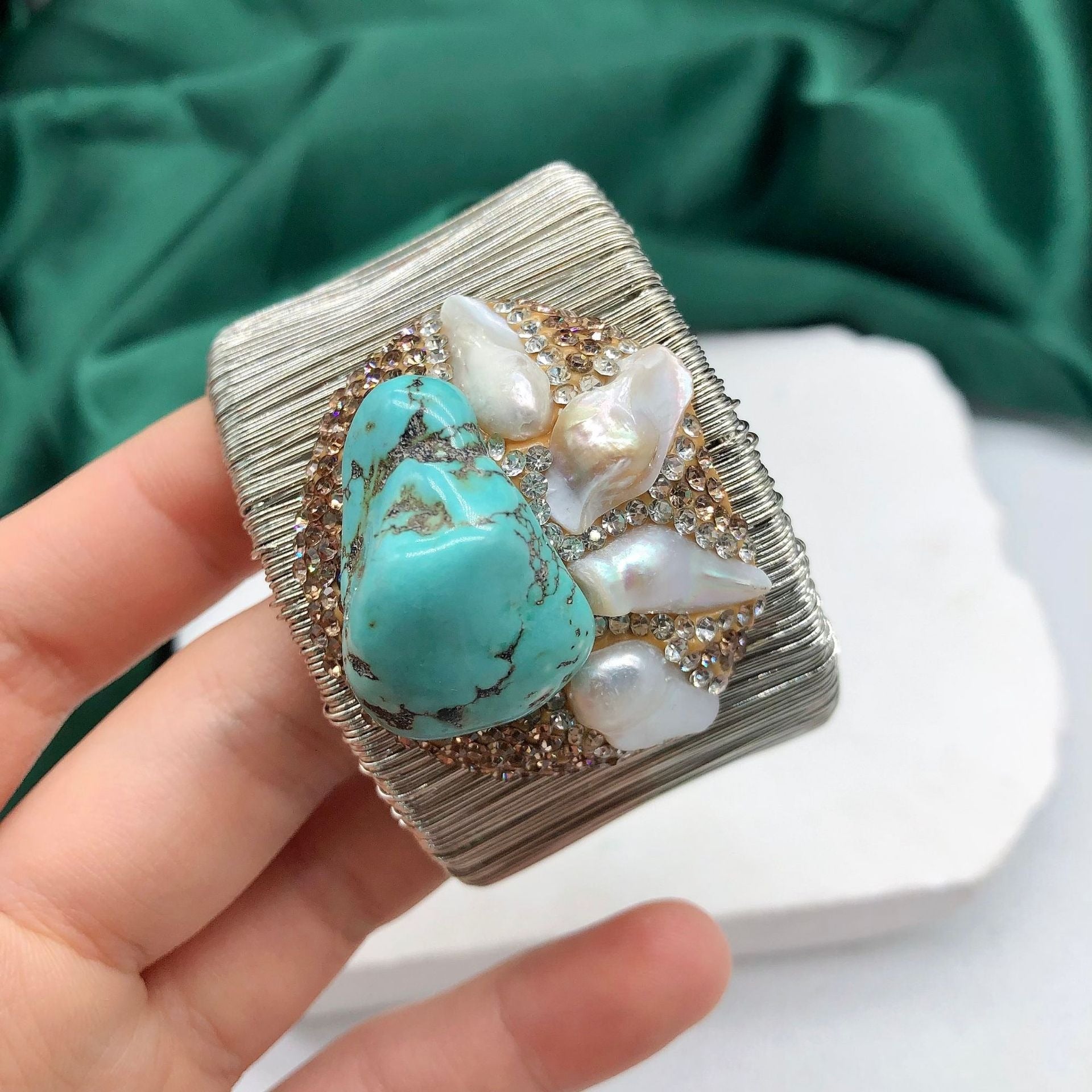 A wide - edged bracelet set with natural Baroque pearl turquoise in 17cm | Handmade Tibetan by Namtso Arte