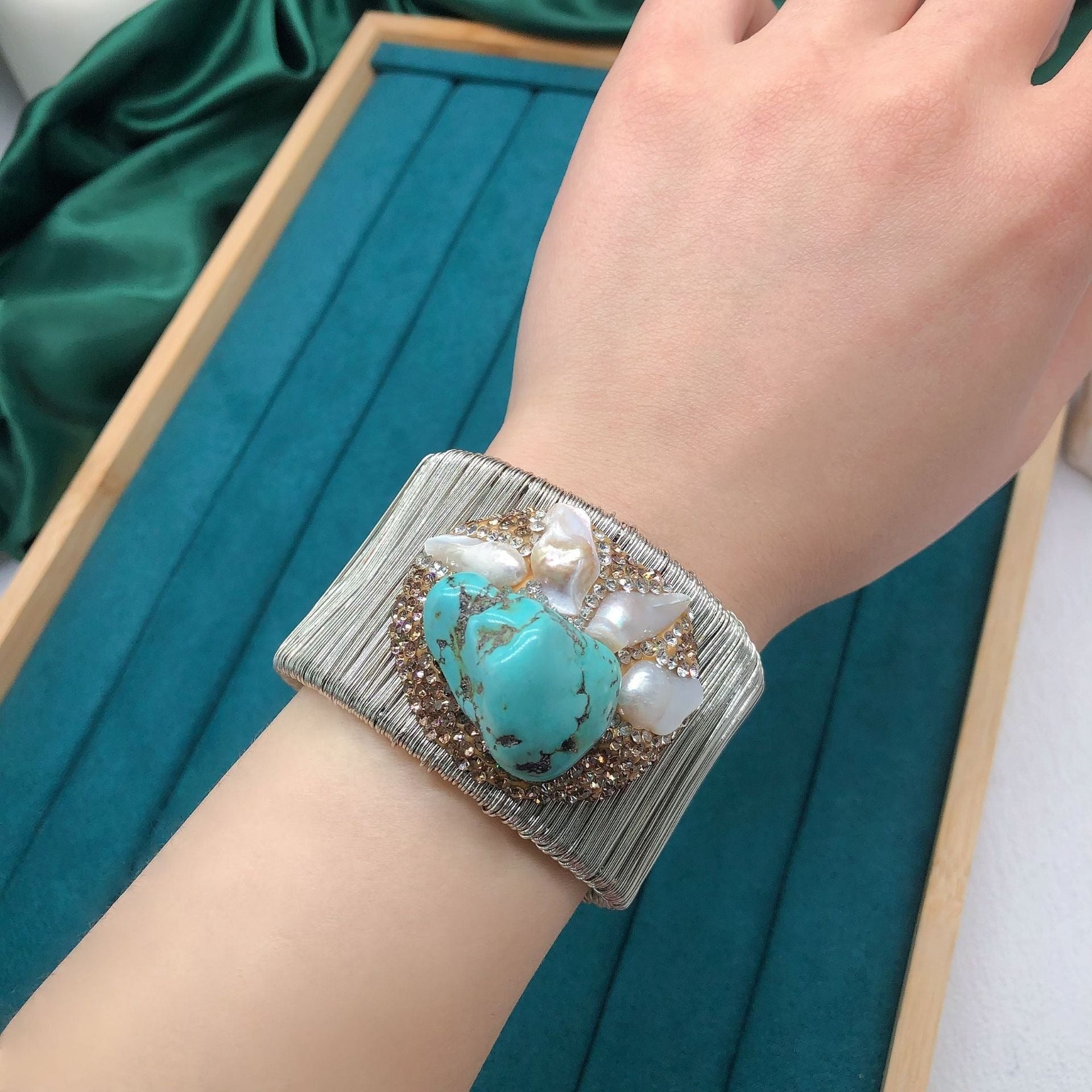 A wide - edged bracelet set with natural Baroque pearl turquoise in 17cm | Handmade Tibetan by Namtso Arte