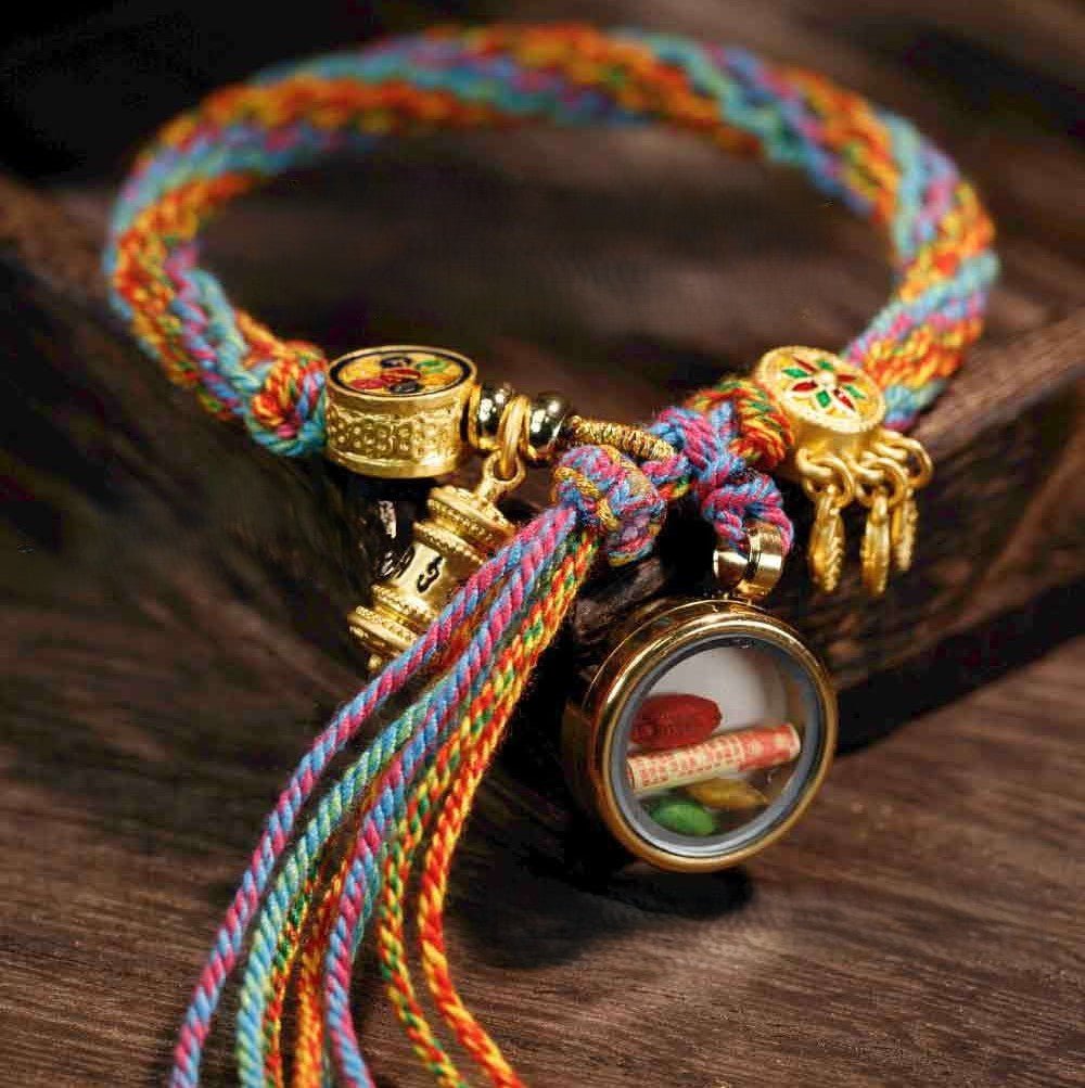 Thangka Tibetan rope bracelet, hand - twisted cotton rope woven bracelet, six - character True Words reincarnation bracelet in Blessing bracelet + God of Wealth | Handmade Tibetan bracelet by Namtso Arte